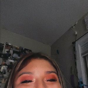 Meet your Posher, Valerie